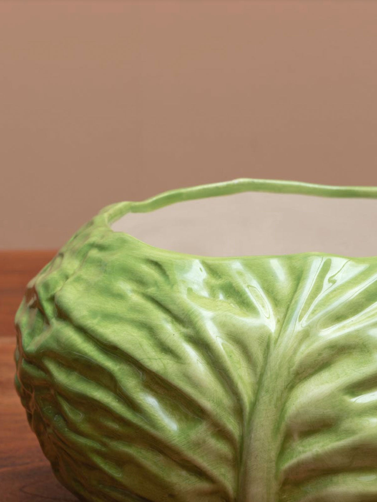 Green Lettuce Leaf Bowl - 23 cm