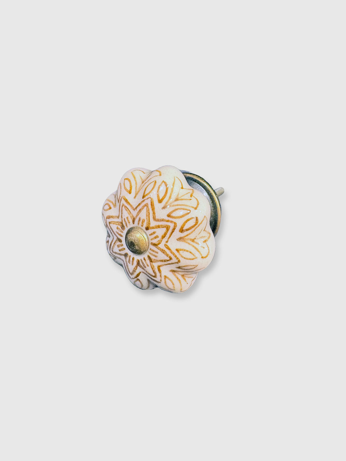 Flower Shape Ceramic Drawer Knob - White & Gold