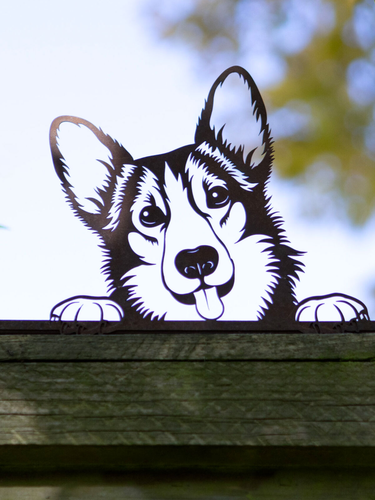 Metal Peeking Garden Wall Decoration - German Shepherd Dog