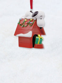 Peanuts Ornament - Snoopy On Doghouse