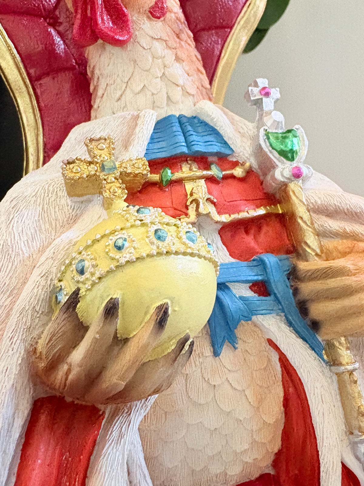 Queen of the Farmyard Chicken Statue - 31cm