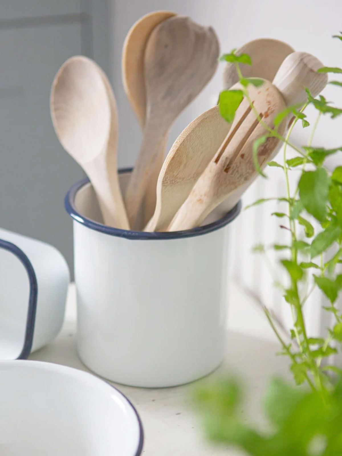 Enamel Utensil Holder - White / Navy Rim