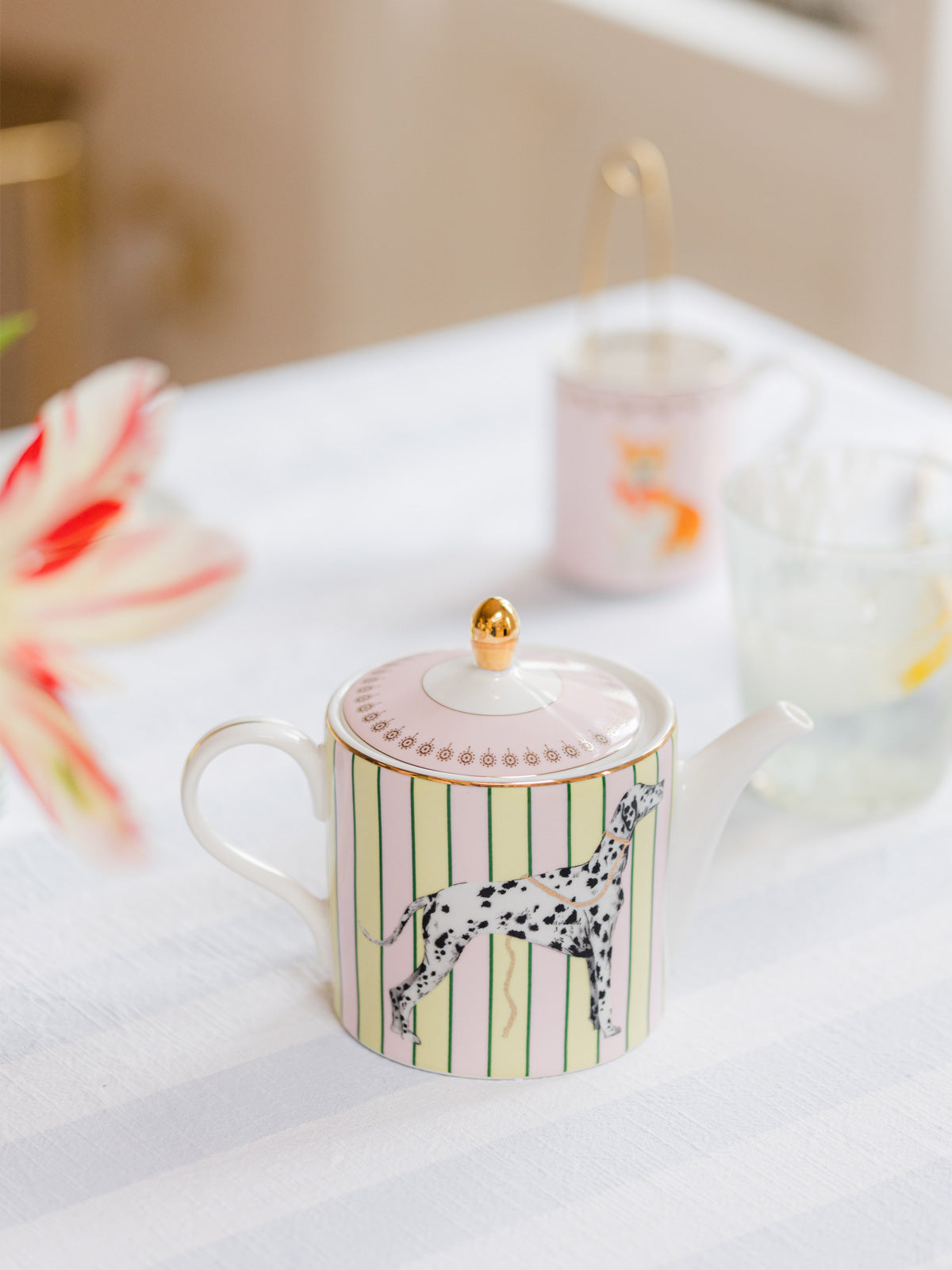 Yvonne Ellen Dog Teapot and 2 Mugs Gift Set