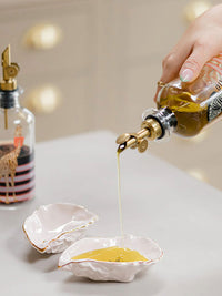 Yvonne Ellen Vinegar / Oil Glass Bottle - Giraffe