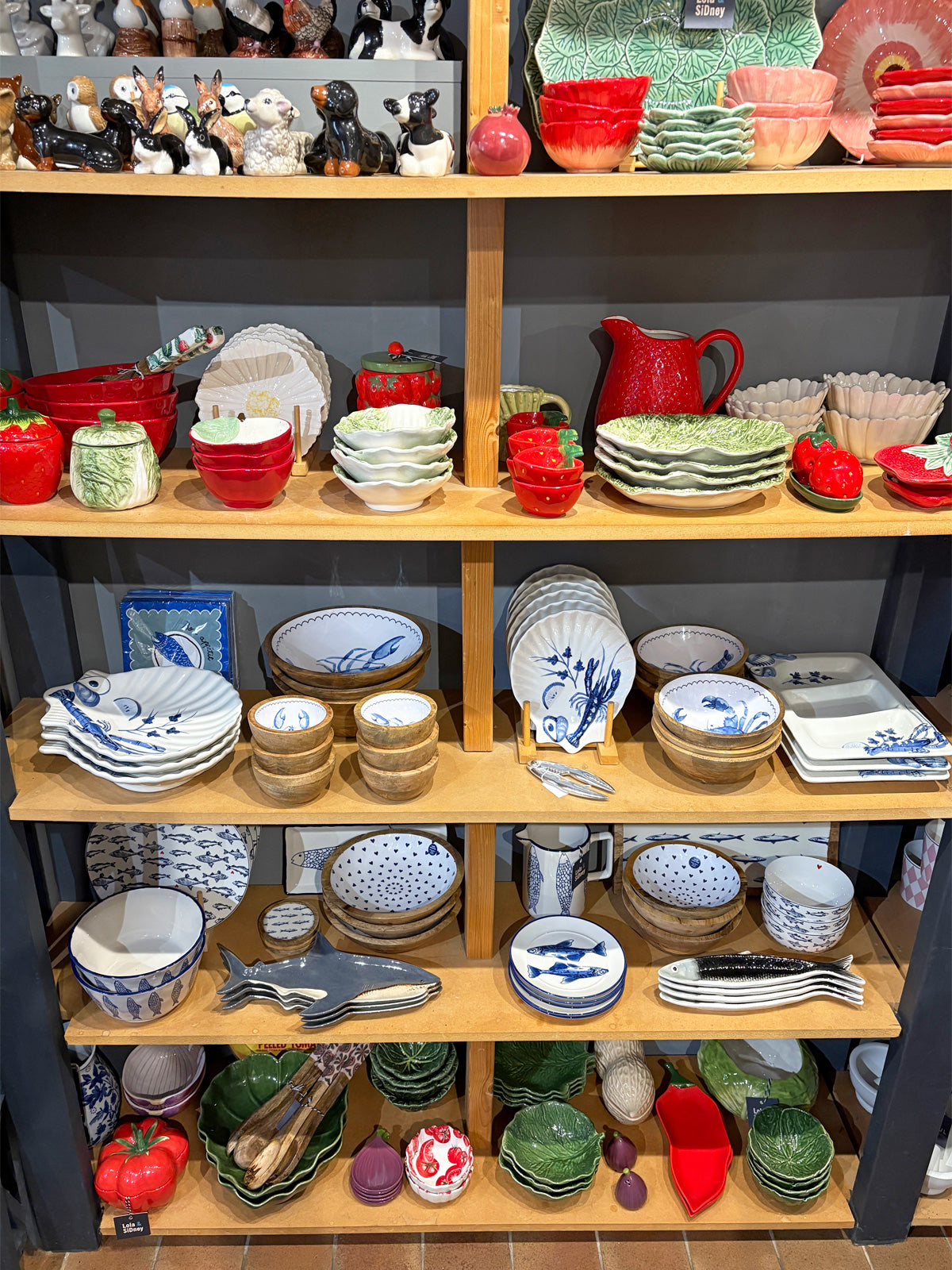 Ceramic Blue Lobster Shell Plate - 22.5cm