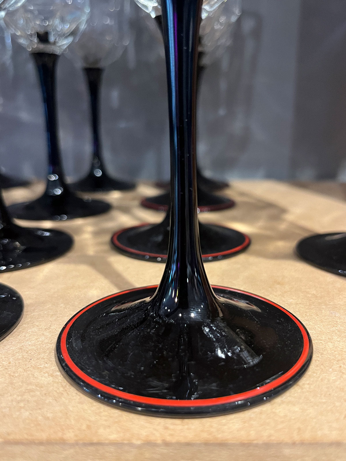 Vintage Octime Black Stem Wine Glass - 19.5cm