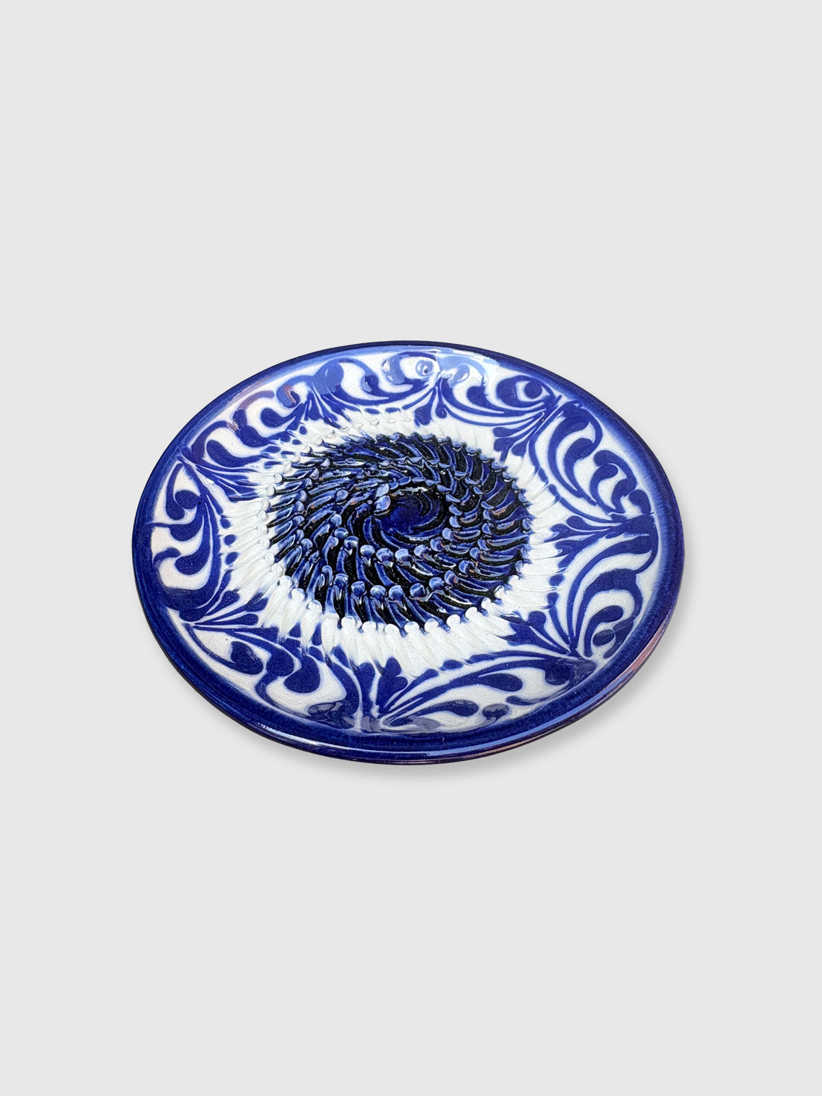 Traditional Spanish Ceramic Garlic Grater - Blue & White Swirl