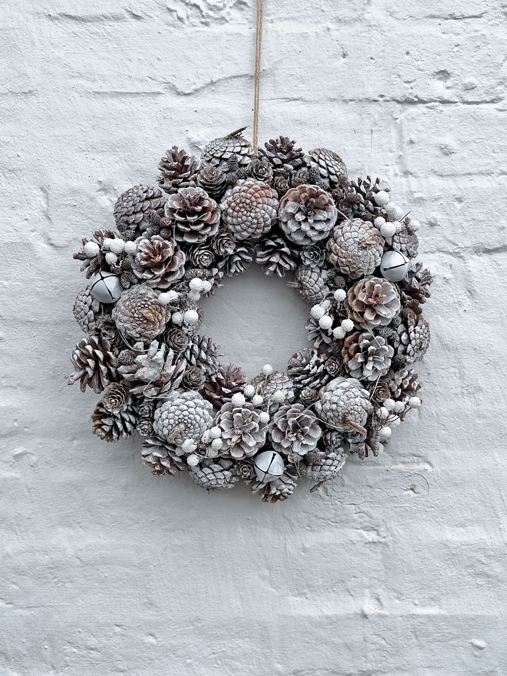 Faux Wreath - White Sleighbells LED Light Up Wreath - 36cm
