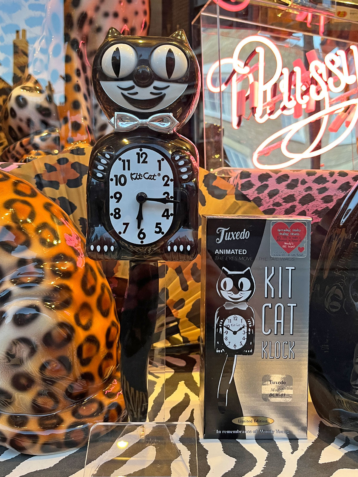 Kit Cat Clock Tuxedo - Original Large Size - Black & Chrome