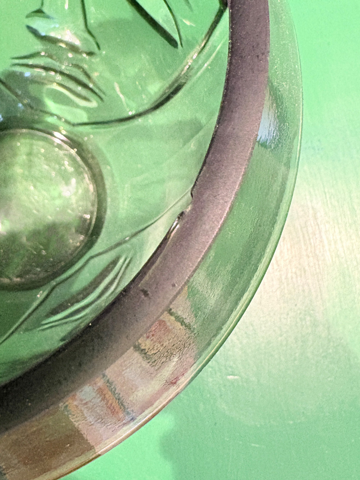 Large Glass Deco Face Vase - Olive Green