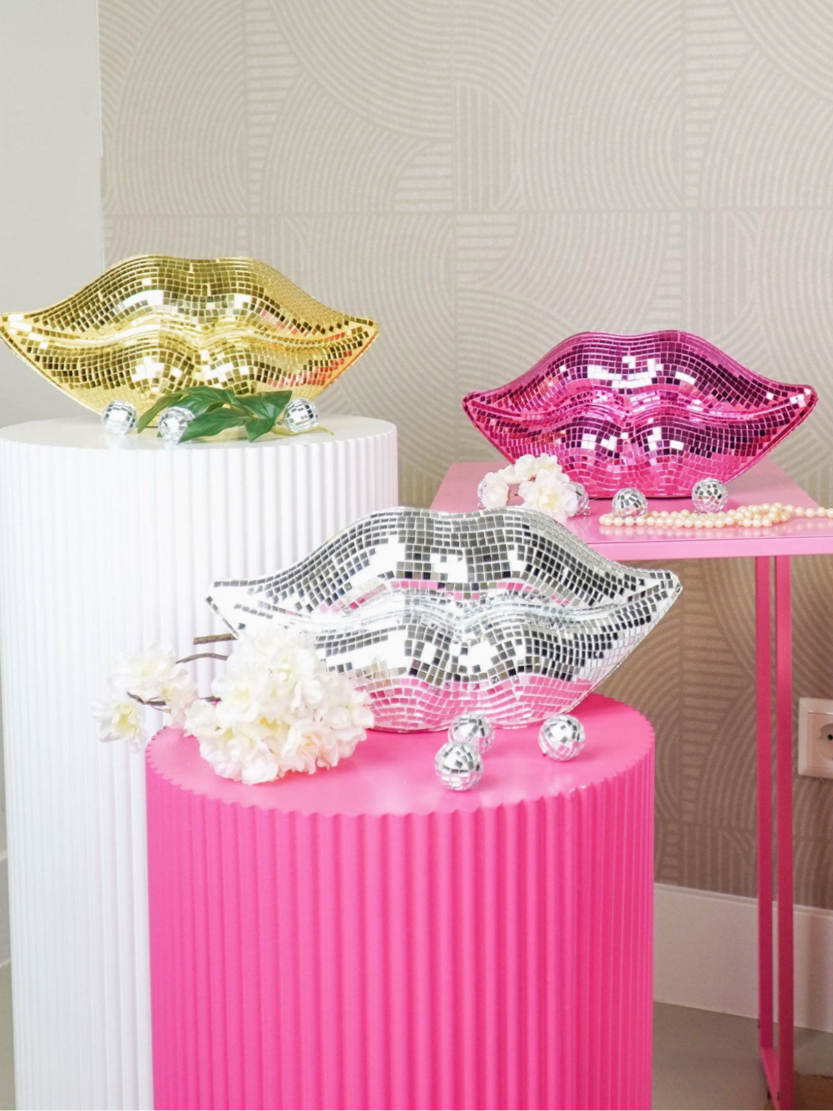 Disco Lips Ornament - Gold