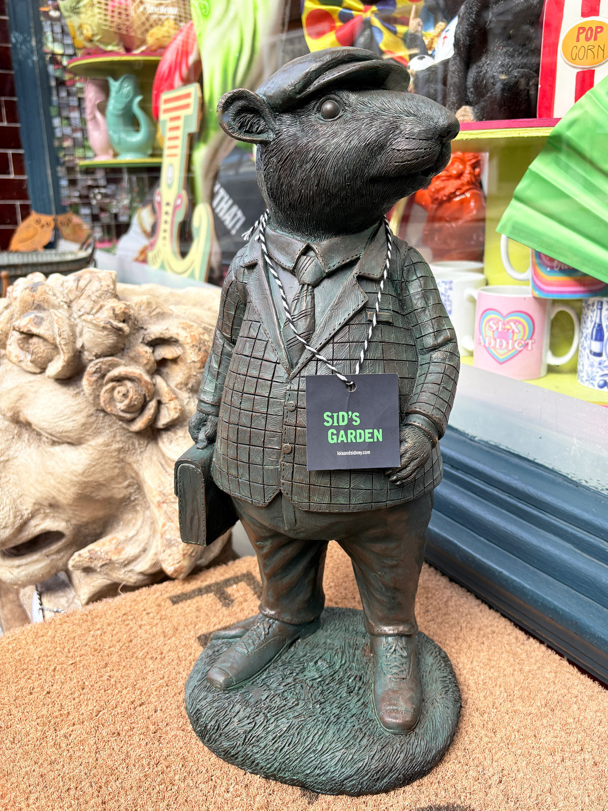 Ratty Rat Willows Garden Statue