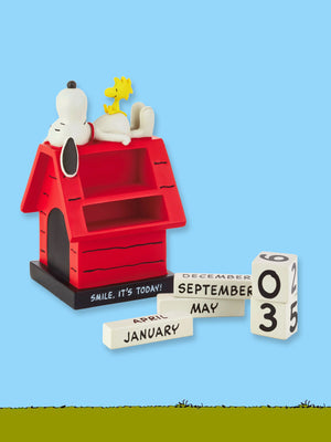 Peanuts -Snoopy Doghouse Perpetual Desktop Office Calendar