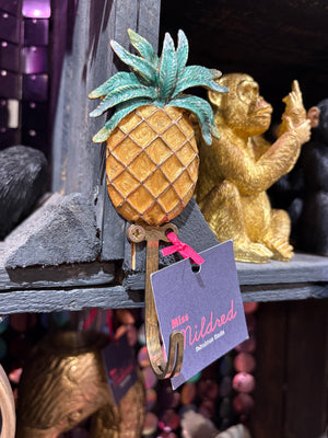 Metal Pineapple Shaped Hook