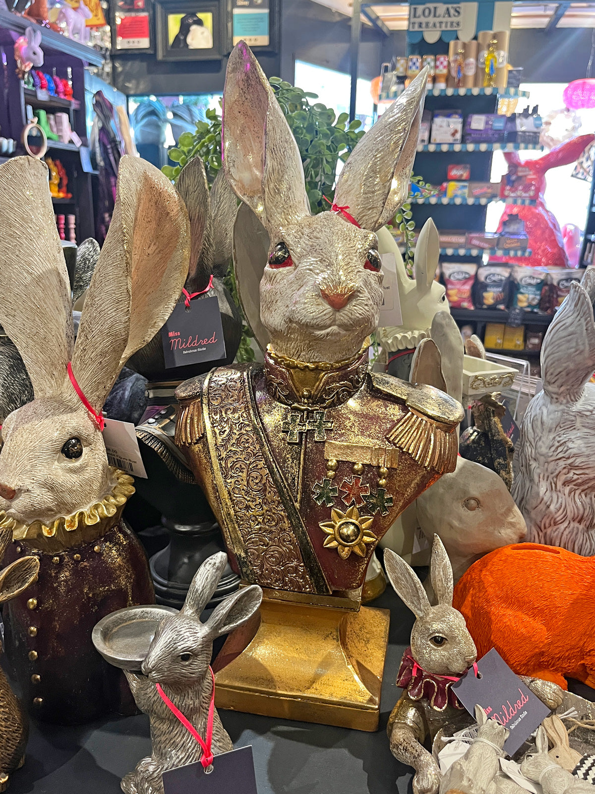 Large Rabbit Figure Gentry Bust