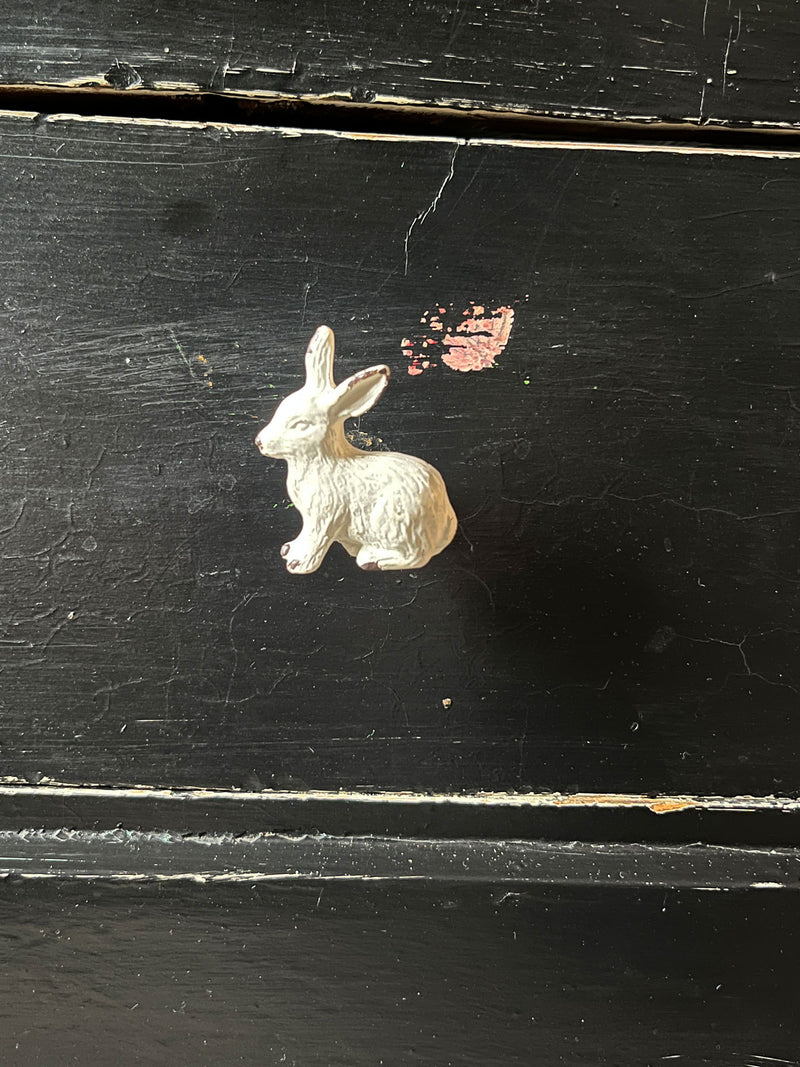 Metal Bunny Drawer Knob - Antique White