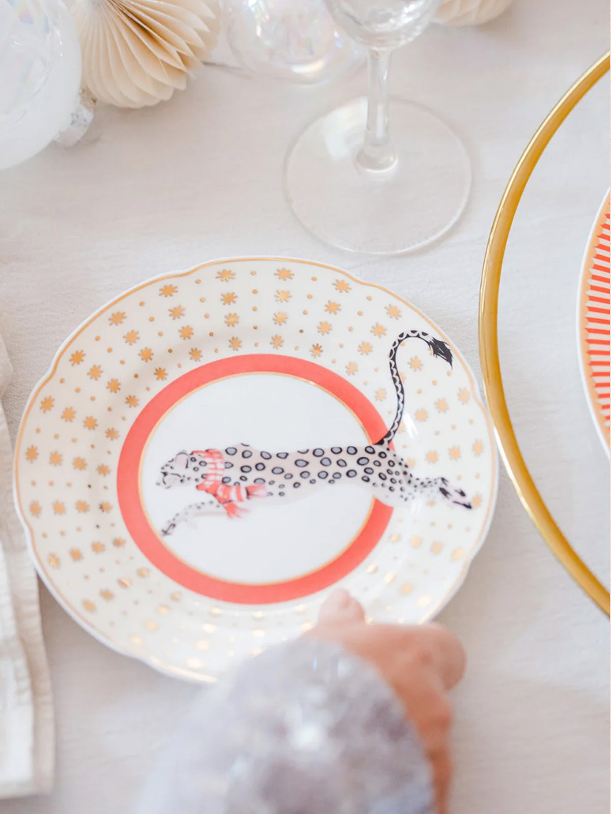 Yvonne Ellen Winter Snow Leopard - Tea / Cake Plate 16cm
