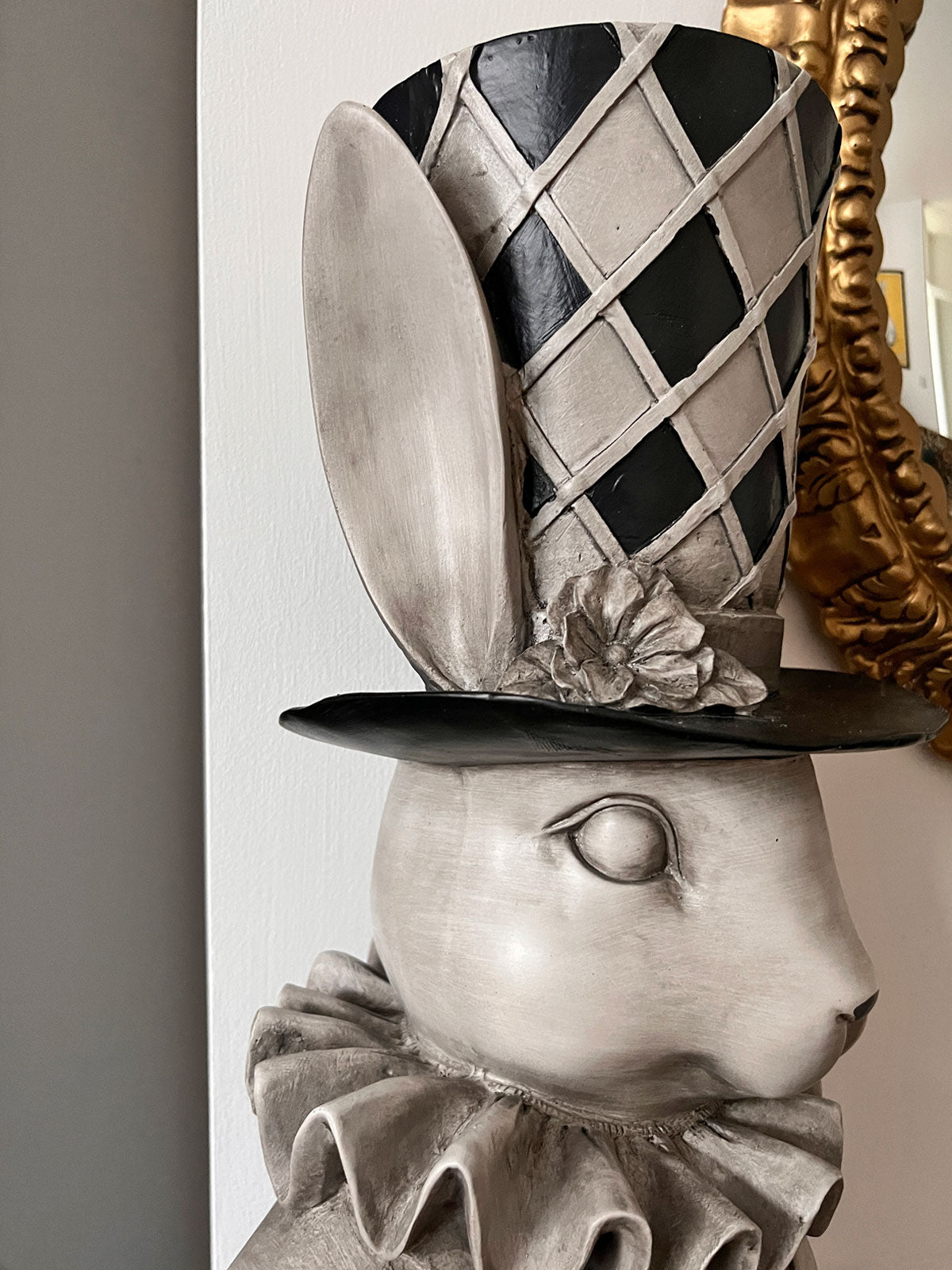 mad hatter plant pot Alice Rabbit Bunny Plant Pot Vase Bust