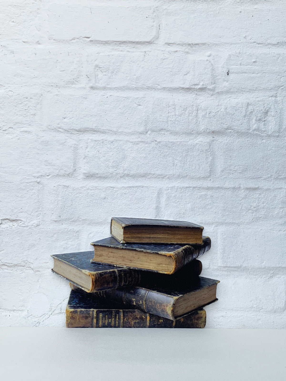 Koziel Cut Out - Books Kastre