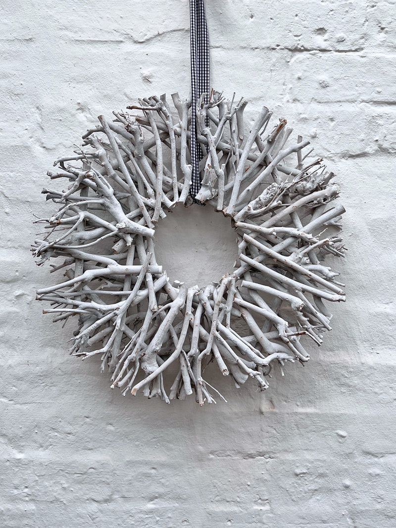 Natural Twig Wreath - White - 44cm